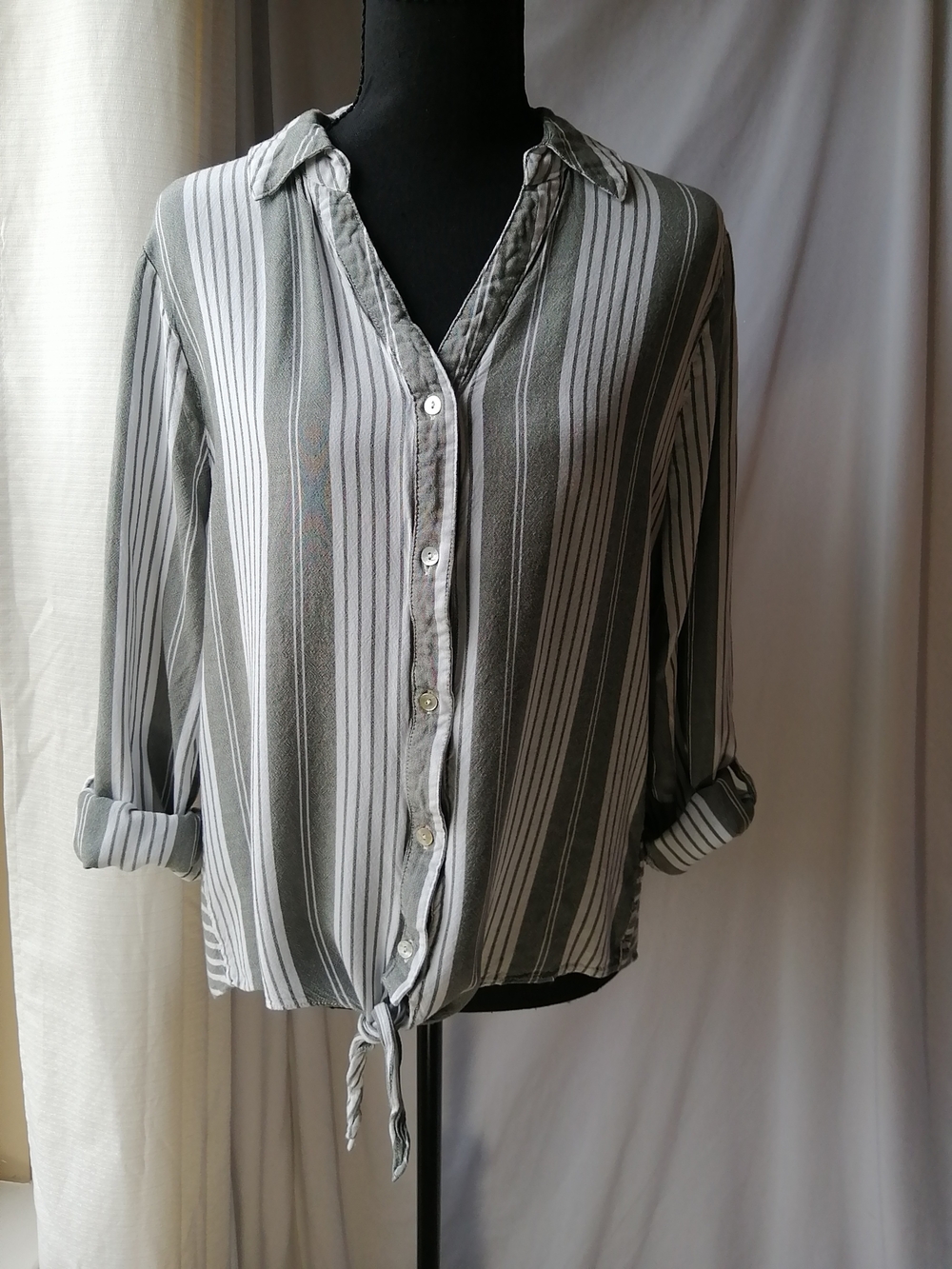 EST.1946 Striped Tie-Hem Button-Down Shirt - Gray/White